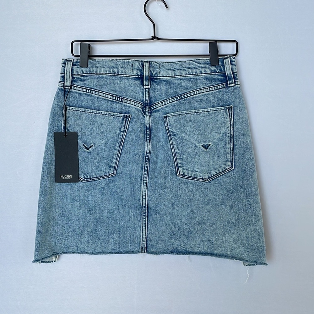 NWT Hudson Viper Stretchy Jean Skirt Size 28 Waist - Picture 13 of 13